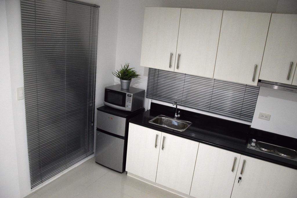 Jazz Makati Luxury Apartment マニラ市 エクステリア 写真